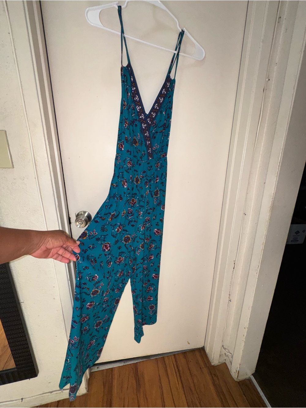 Eyeshadow Teal Floral Crisscross Wide-Leg Jumpsuit - Picture 5 of 10